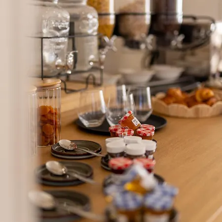 Lou Hotel 3*